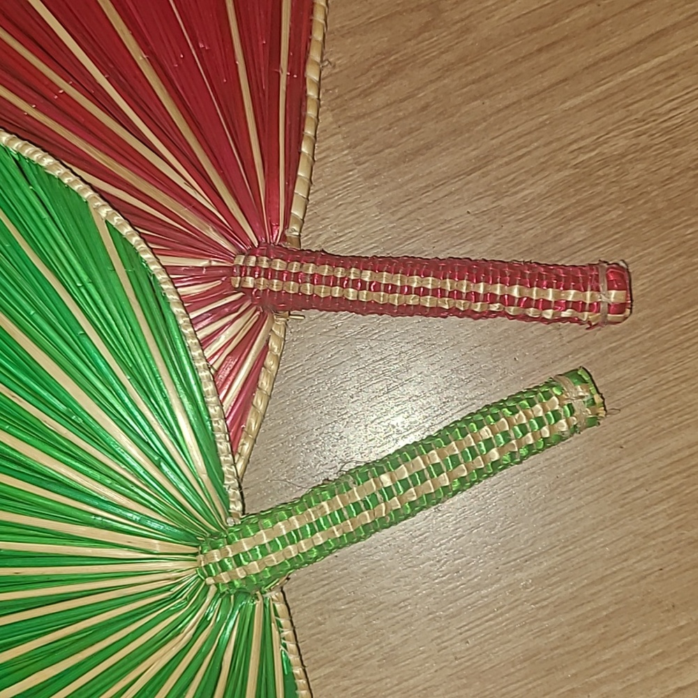 Handmade multi- color paddle fans - Picture 4 of 4
